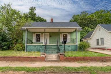 Main picture of 8 Wrigley St