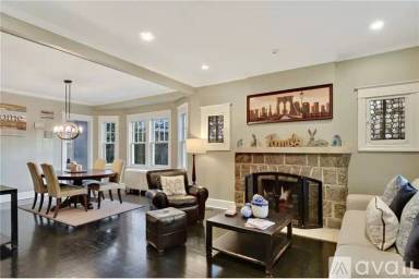 Main picture of 24 Northfield Ave