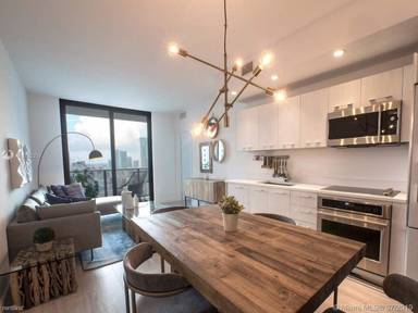 Main picture of Brickell Heights