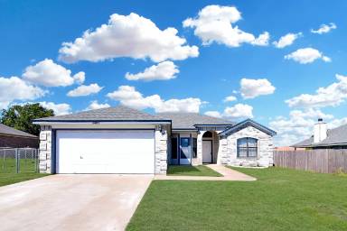 Main picture of 3405 Rainforest Ln