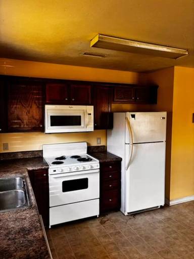 Main picture of 5101 Willow St