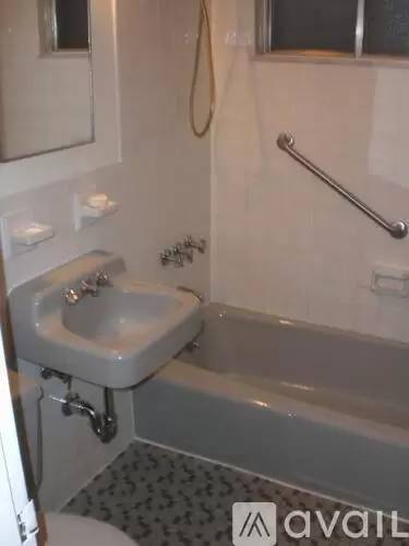 Main picture of 455 Fairview Ave