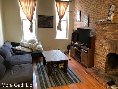 Main picture of 1306 S Charles St