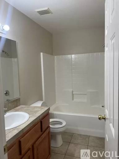 Main picture of 450 Monaco Ln