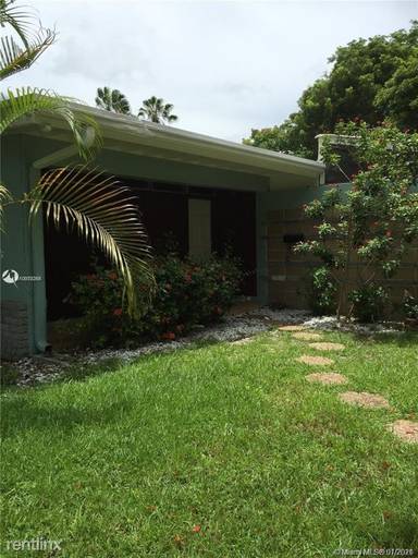 Main picture of 13400 SW 80th Ave