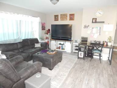 Main picture of 180 Economy St