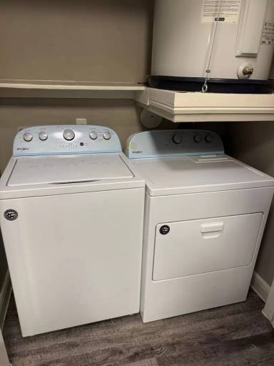 Main picture of 315 S Locust St