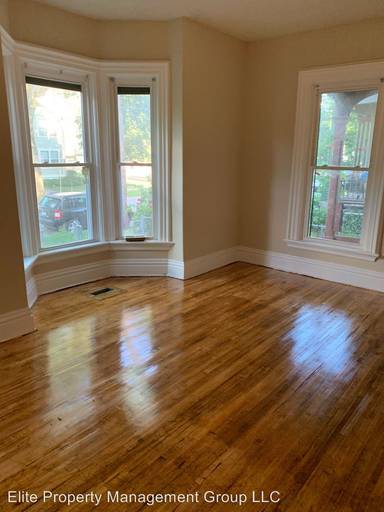 Main picture of 2100 Elliot Ave