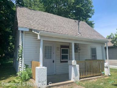 Main picture of 1461 N Missouri Ave