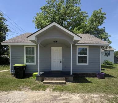 Main picture of 211 S Ash St