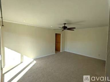 Main picture of The Bluffs at Fashion Valley