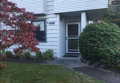 Main picture of 4404 NE 50th St