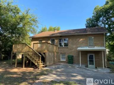 Main picture of 1313 W Broadway Ave