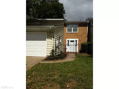 Main picture of 4496 Sir Johns Ln