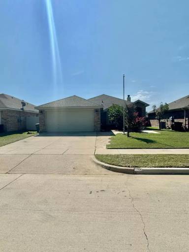 Main picture of 4711 Topaz Ln