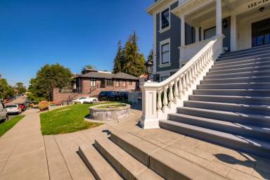 Main picture of 100 Bayo Vista Ave