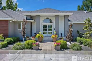 Main picture of 3317 Oregon Trail Dr E