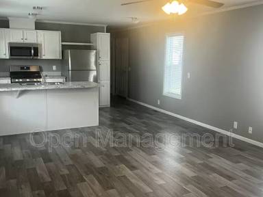 Main picture of 916 3rd Ave E