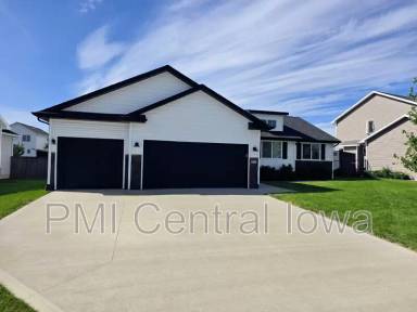 Main picture of 701 Bradford Dr
