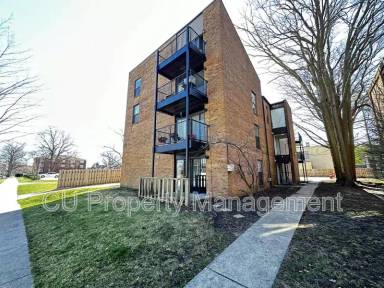 Main picture of 609 W Church St