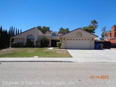 Main picture of 3648 Marilynn St