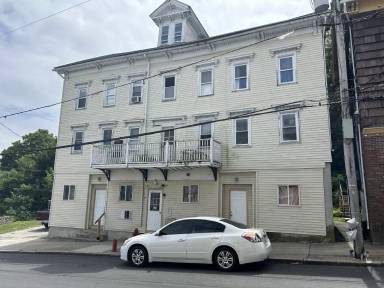 Main picture of 80 Blackstone St