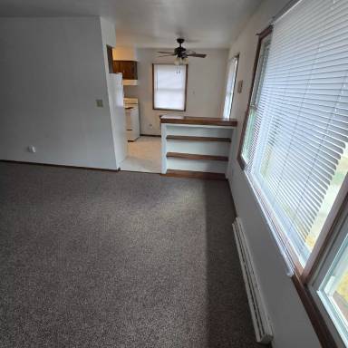 Main picture of 1062 Perry St