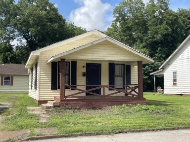 Main picture of 211 Lee St