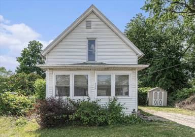 Main picture of 802 2nd St