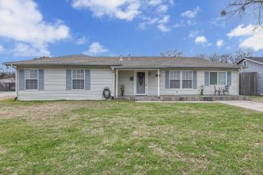 Main picture of 1246 S Pine St