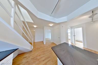 Main picture of 516 E 11th St Apartments