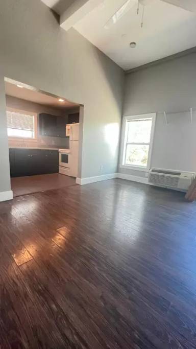Main picture of 618 30th Ave S