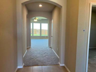 Main picture of 913 Beverly Dr