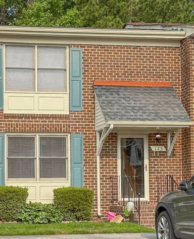 Main picture of 125 Charles Parish Dr