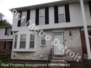 Main picture of 21582 Hidden Rivers Dr S