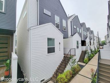 Main picture of 1127 W 17th St