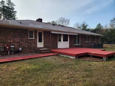 Main picture of 1303 Middle Rd