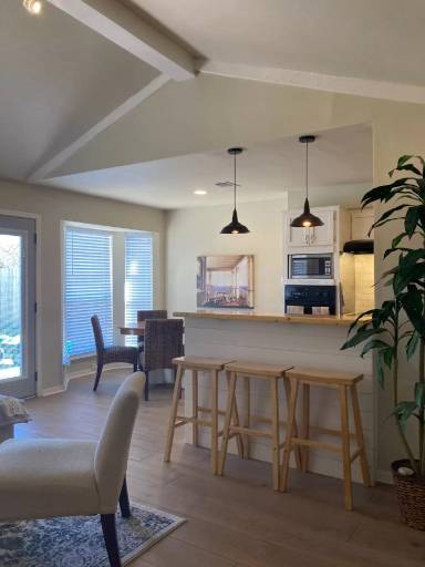 Main picture of 4505 N Heron Dr