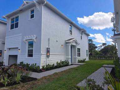 Main picture of 4592 Hollister Ave