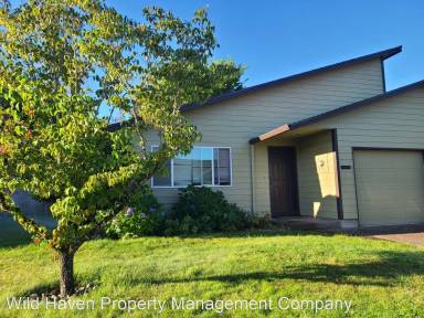 Main picture of 1590 SW Harbor Dr