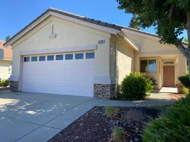 Main picture of 2233 Lamplight Ln