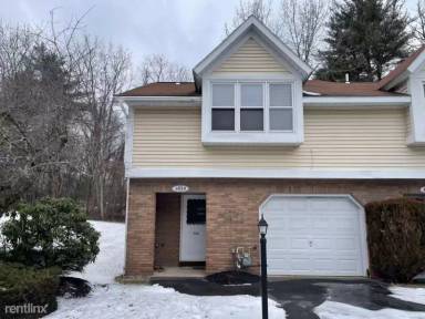 Main picture of 4018 Chaucer Pl