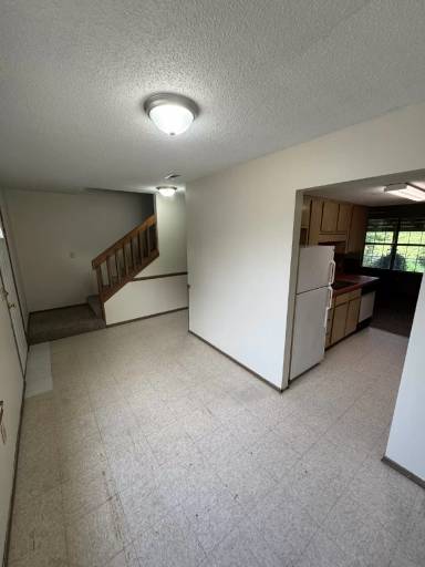 Main picture of 229 Joe St