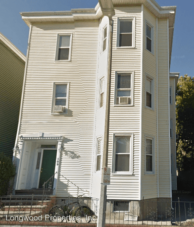 Main picture of 109 Heath St
