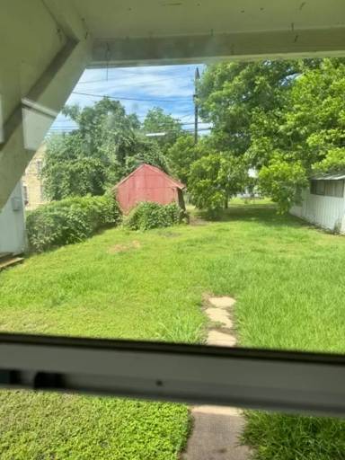 Main picture of 2504 Avenue H