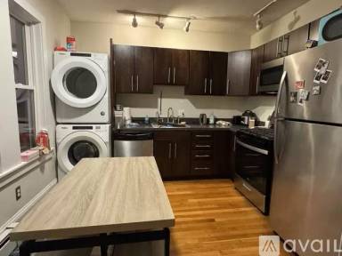Main picture of 839 Parker St