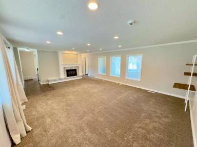 Main picture of 565 E 900 S