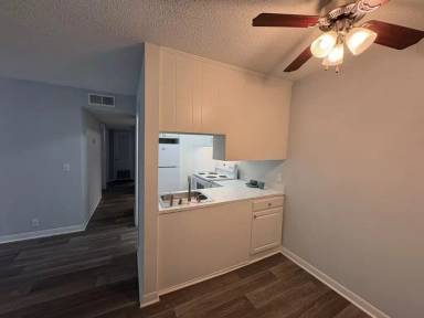 Main picture of Pine Brook Apartments