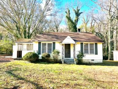 Main picture of 3101 Browns Mill Rd SE