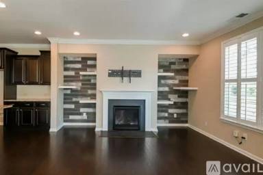 Main picture of 850 New Derby Ln